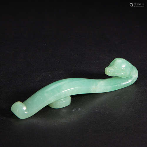 CHINESE IMPERIAL COURT JADE BELT HOOK, QING DYNASTY