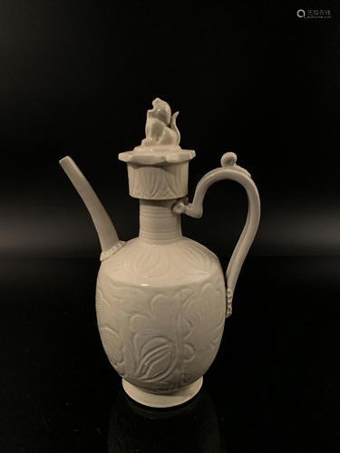 Chinese Ding Kiln Flagon