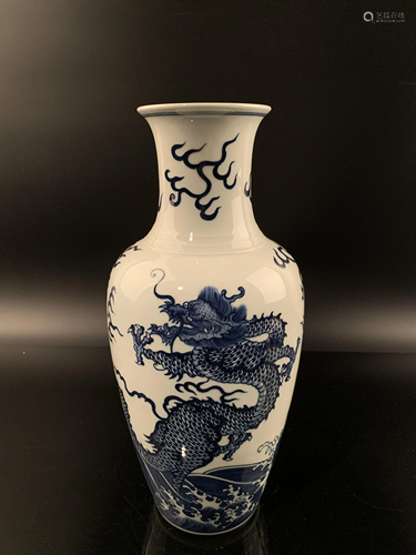 Chinese Blue and White Porcelain Dragon Vase