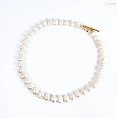 Fine Fresh Water Pearl Necklace