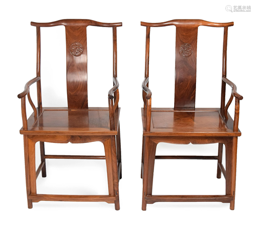 [Chinese] A Pair of Old Hardwood Chairs