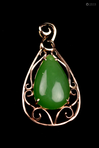 9K Rose Gold Pear Shape Spinach Jade Pendant