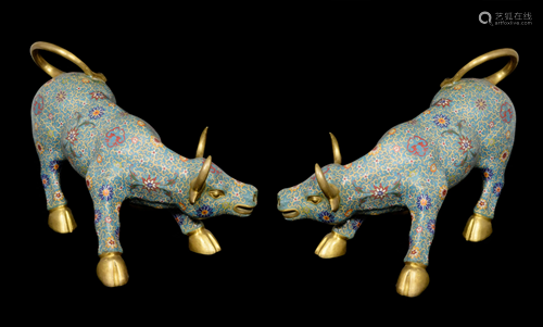 [Chinese] A Pair of Large Cloisonne Buffalos