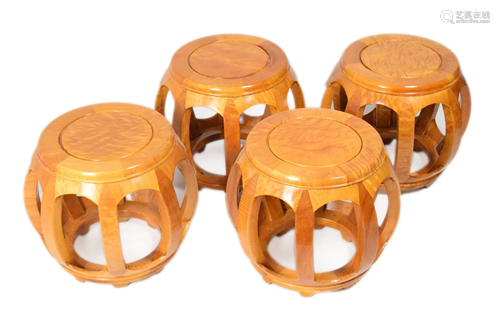 [Chinese] A Set of Four Hardwood Stools