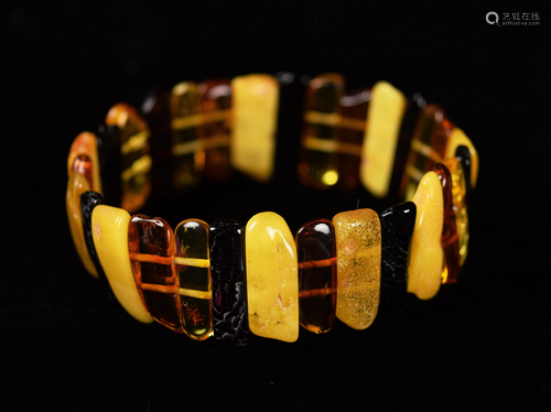 An Mixed Baltic Amber Chip Bracelet