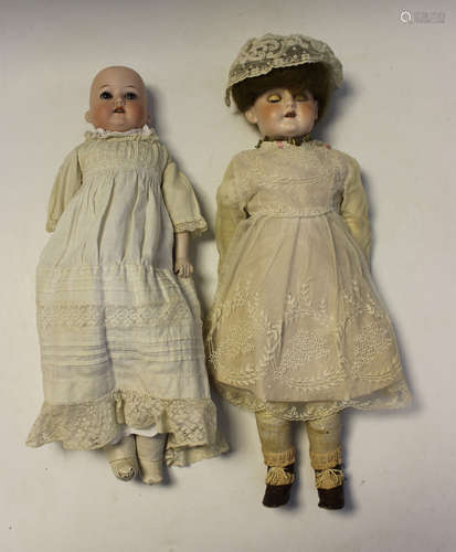 A Heubach Köppelsdorf bisque head and shoulders doll with au...