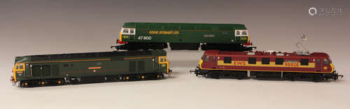 Three Hornby gauge OO locomotives, comprising DCC ready R.24...