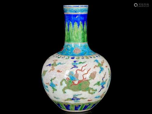 Mingchenghua colorful Kirin pattern celestial bottle