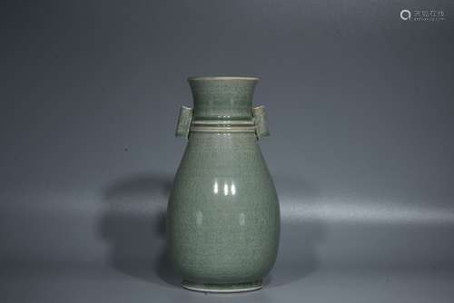 Custom Ear bottle of Yue Kiln in Song Dynasty