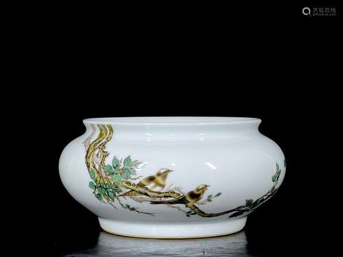 Qing Yongzheng enamel flower and bird pattern brush wash