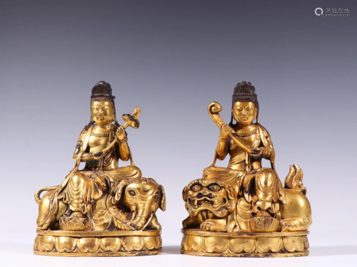 A Pair of Chinese Gilt Bronze Figure of Buddha