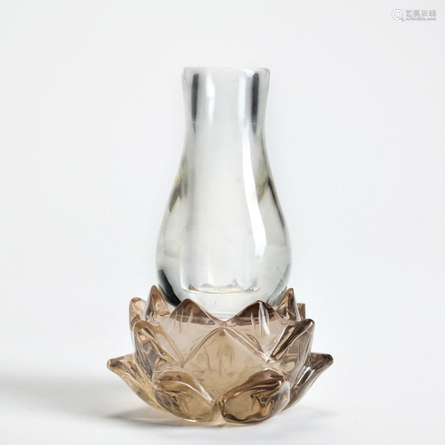 A Carved Crystal Vase with stand Qing Dynasty