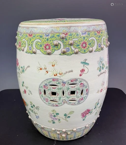 18c. A Fencai Porcelain Garden Stool