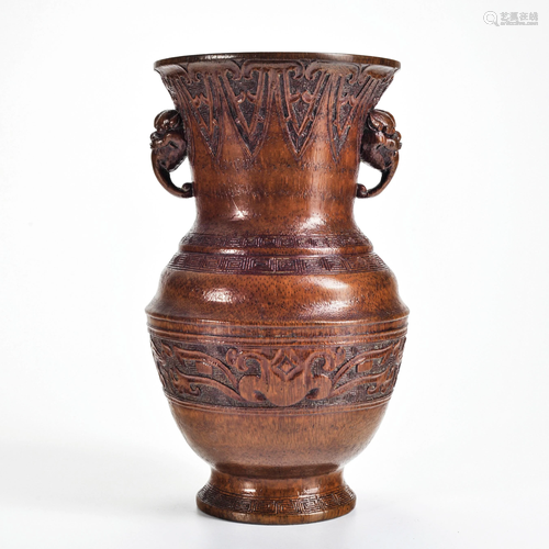 A Carved Bamboo Vase Qing Dynasty