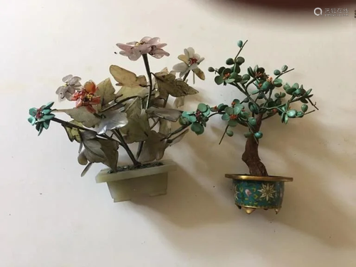 Lot of 2 Jade Flowers