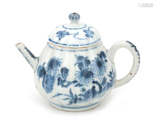 A blue and white Chinese porcelain lobed, pear-shaped teapot...