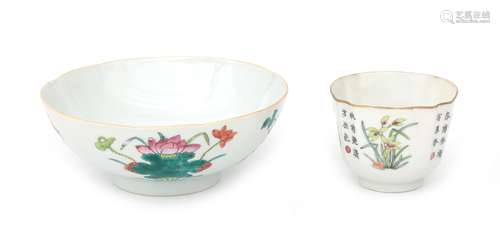 A Chinese porcelain cup and bowl with famille verte decorati...