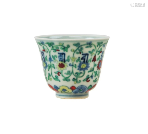 CHINESE DOUCAI PORCELAIN TEA CUP WITH FLOWERS