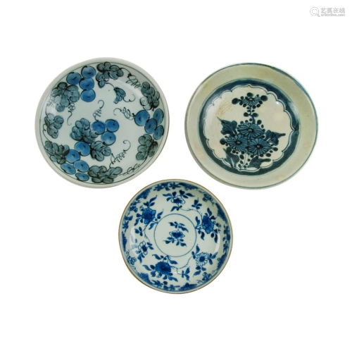 THREE CHINESE PORCELAIN PLATES