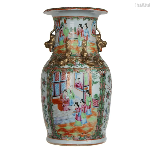 FAMILLE ROSE MANDARIN VASE