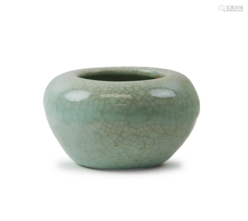 CHINESE CRACKLE GLAZE WATER COUP