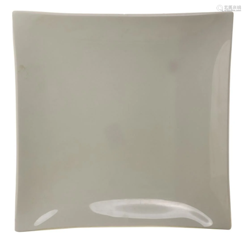 ART GLASS SQUARE DISH