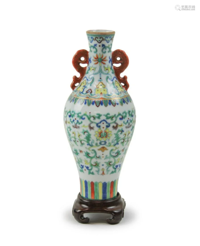 CHINESE PORCELAIN DOUCAI VASE WITH IRON RED HANDLE