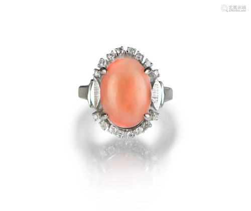 NATURAL CORAL IN 18k GOLD SETTING RING