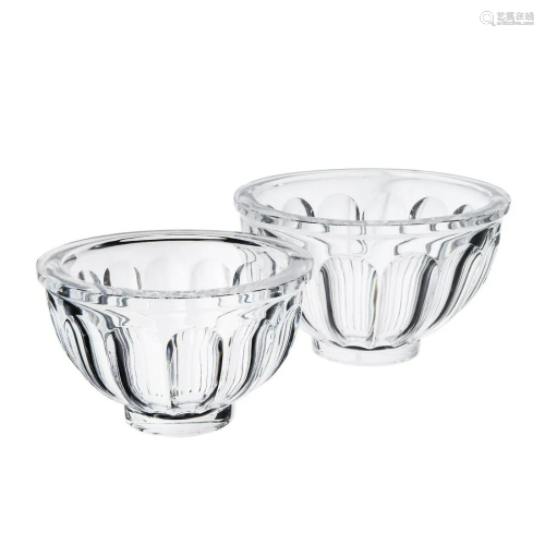 PAIR OF THICK GLASS BOWLS