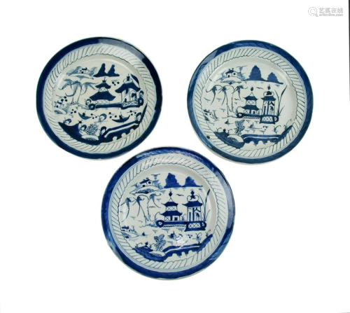 THREE BLUE AND WHITE DISHES