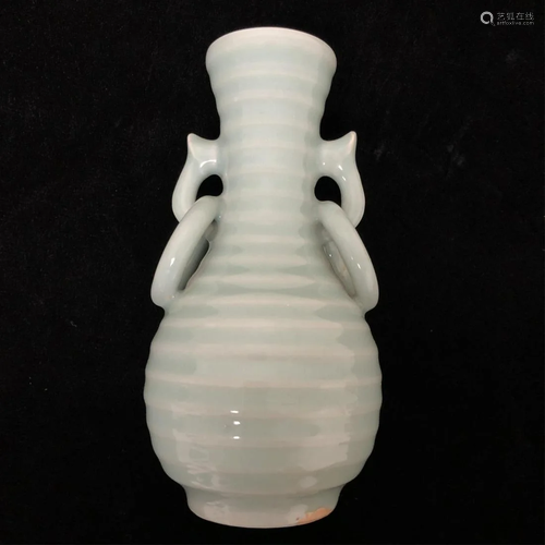 CHINESE CELADON RING HANDLES VASE