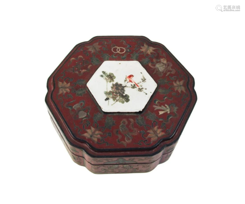 LACQUER HEXAGON BOX WITH PORCELAIN MEDALLION