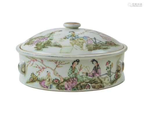 CHINESE PORCELAIN FAMILLE ROSE FOOD CONTAINER