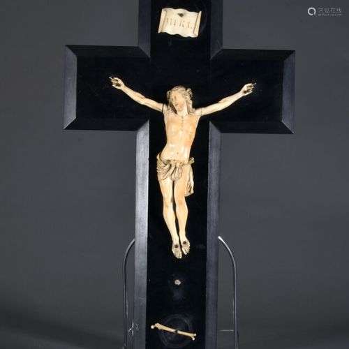 **Crucifix avec Christ en ivoire, croix en bois XIXe siècle ...