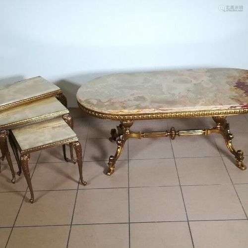 Ensemble de tables en bronze et onyx composé : d'une table b...