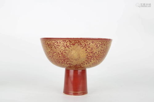 AN IRON-RED GLAZE AND GILT-DECORATED STEM BOWL