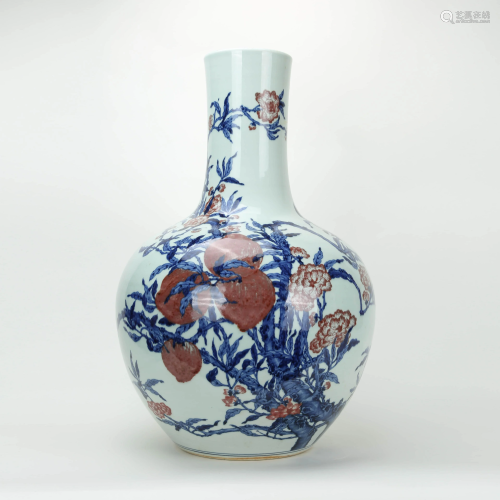 AN UNDERGLAZE BLUE AND COPPER RED GLAZE Vase