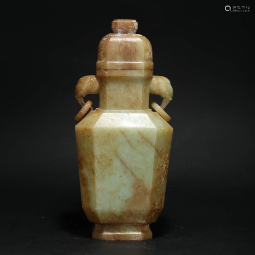 A CARVED YELLOW JADE SQUARE VASE AND COVER