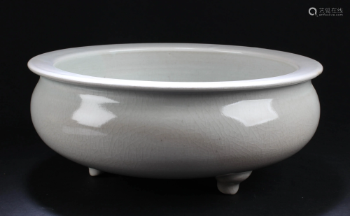 Chinese Crackleware GeYao Porcelain Tripod Censer