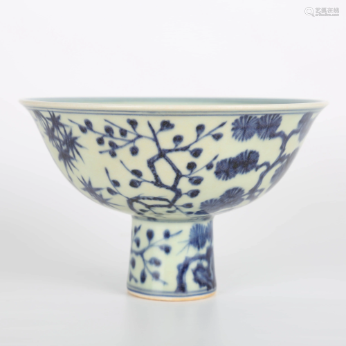 A BLUE AND WHITE STEM BOWL