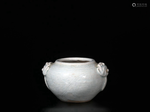 Late Qing Dynasty - Celadon Glazed Jar