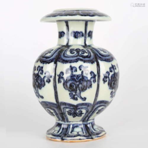 A BLUE AND WHITE FLORAL LINGZHI-MOUTH ZUN VASE