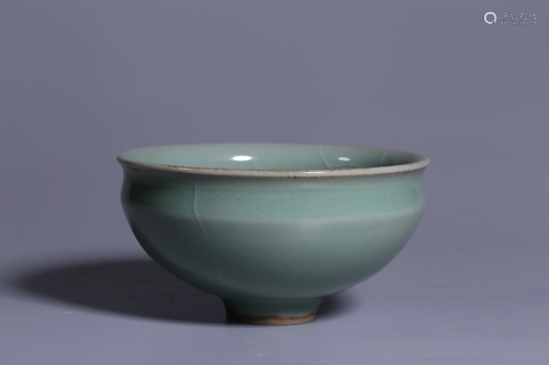 Song Dynasty - 'Longquan' Celadon-Glazed Bowl