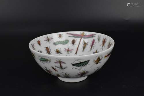 A Chinese Qing dynasty porcelain bowl with painted decoratio...