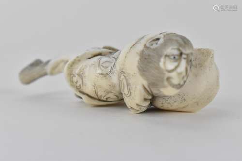 A Japanese Meiji period early 20th century ivory netsuke of ...