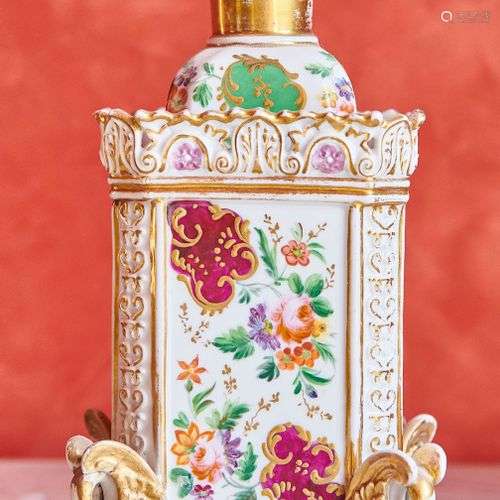 Jacob Petit (1796-1868) Flacon à parfum en porcelaine émaill...