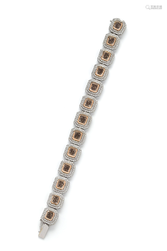 COLORED DIAMOND AND DIAMOND BRACELET