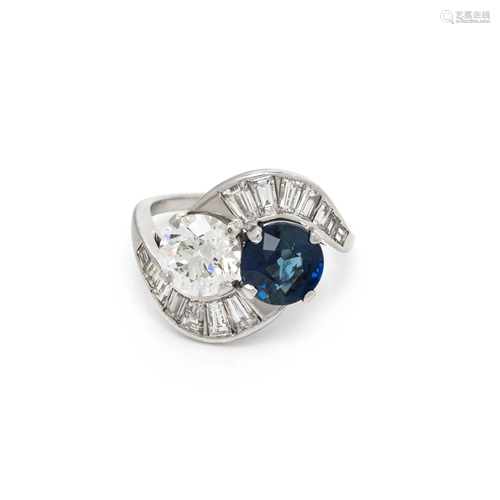 SAPPHIRE AND DIAMOND 'TOI ET MOI' RING