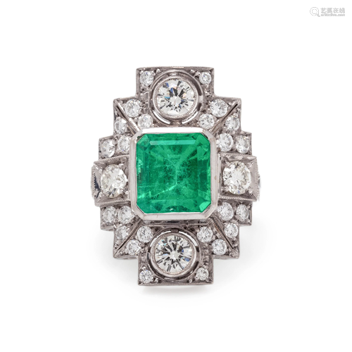 EMERALD AND DIAMOND RING