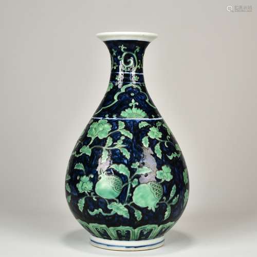 Blue-and-white Pear-shaped Vase